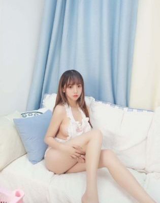 脱裙子扒内裤打屁光屁打红_蓝光免费观看韩国